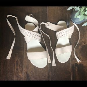 KOOLABURRA by UGG Ankle Tie Sandals SIZE 6